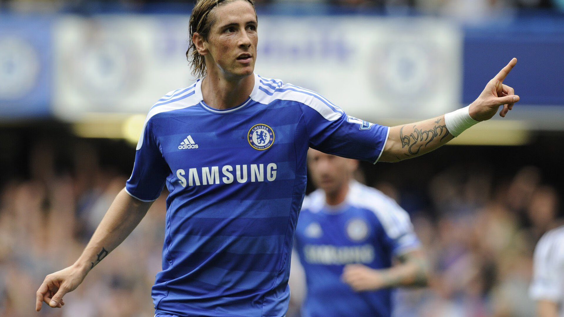 “东安湖体育公园:铁人三项选手体力与毅力的极限挑战”